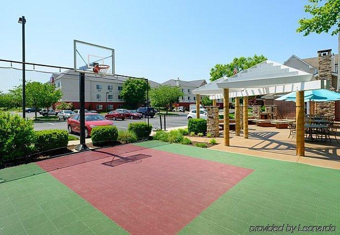 Residence Inn Фредерик Экстерьер фото