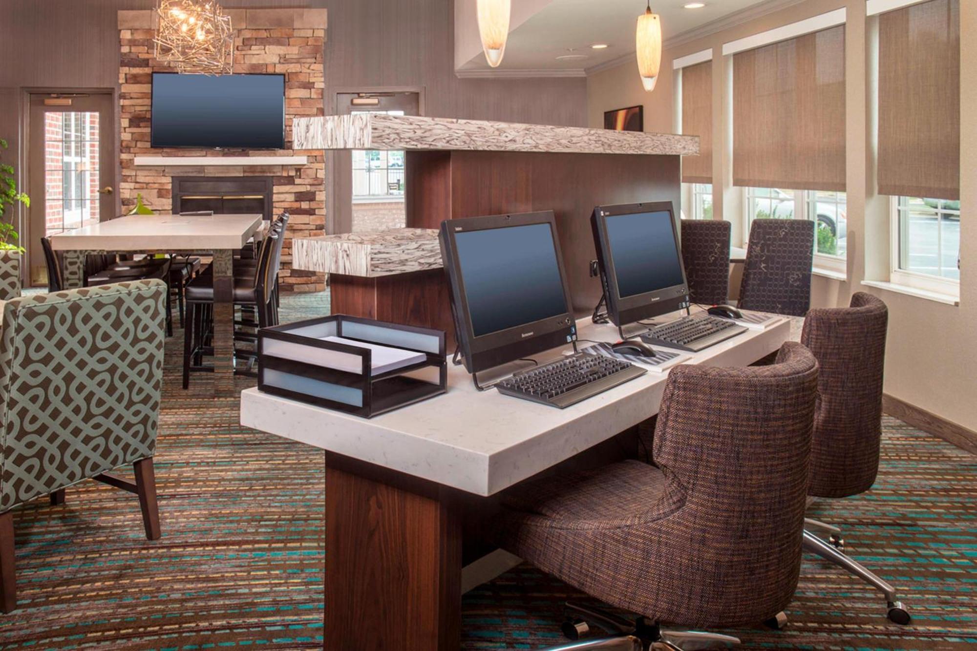 Residence Inn Фредерик Экстерьер фото