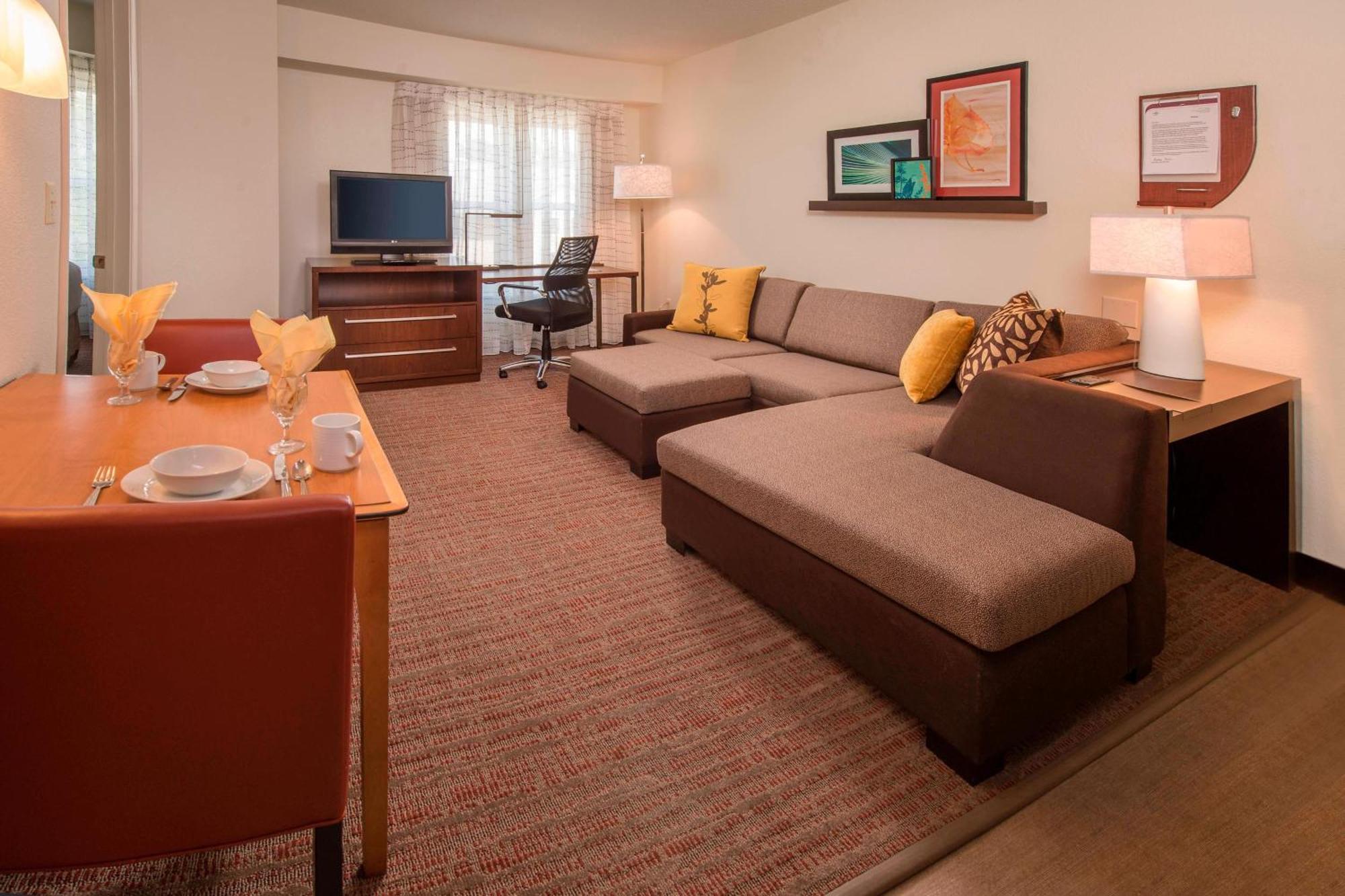 Residence Inn Фредерик Экстерьер фото