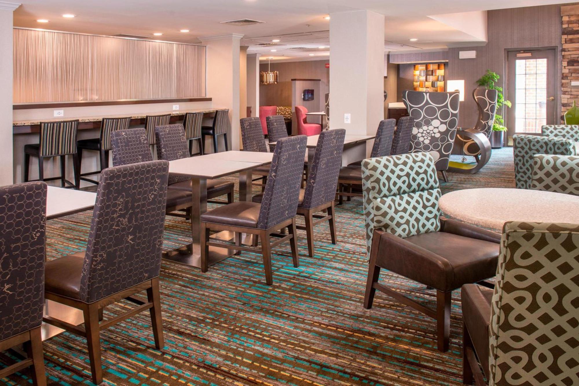 Residence Inn Фредерик Экстерьер фото
