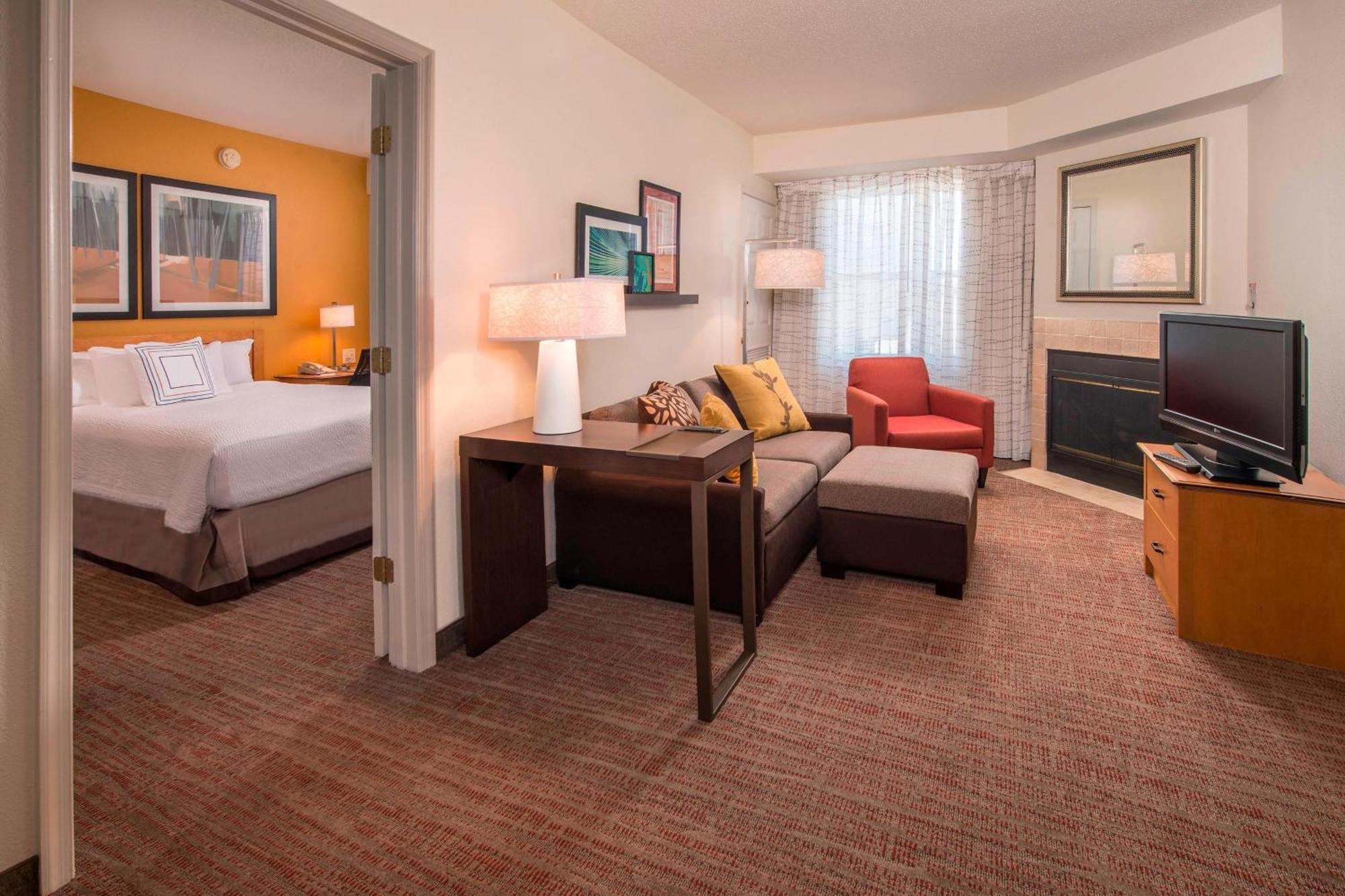 Residence Inn Фредерик Экстерьер фото