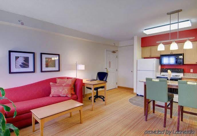 Residence Inn Фредерик Экстерьер фото