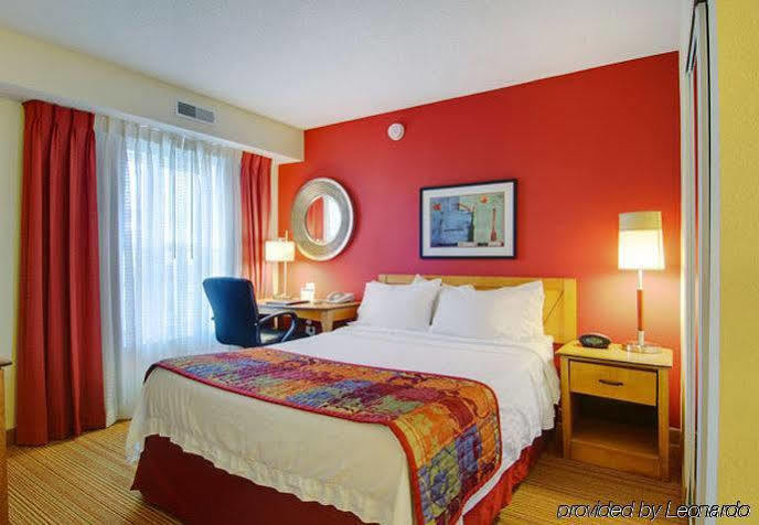 Residence Inn Фредерик Экстерьер фото